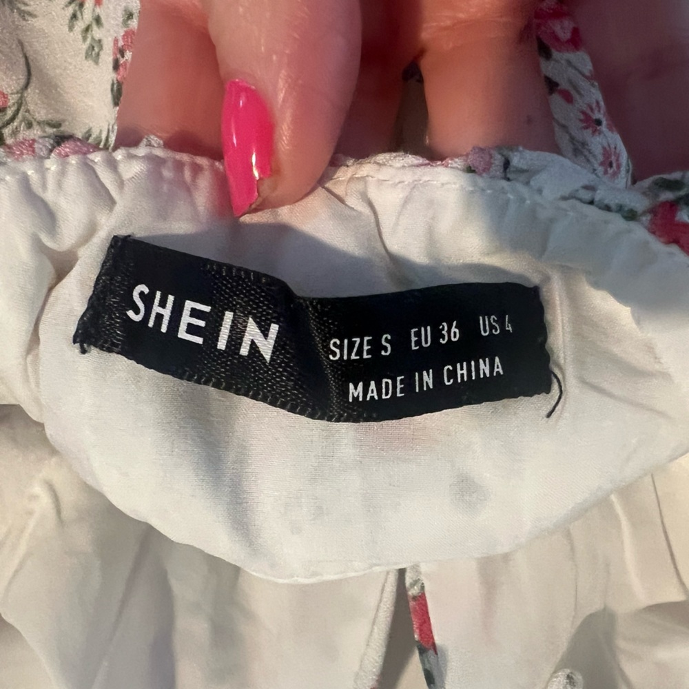 SHEIN Red and White Floral Mini Dress - Picture 3 of 3